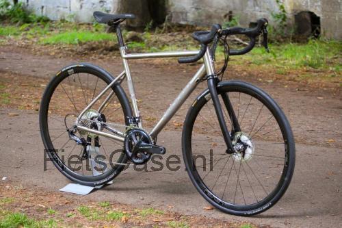 Ribble Endurance Ti Disc Enthusiast beoordelingen en specificaties